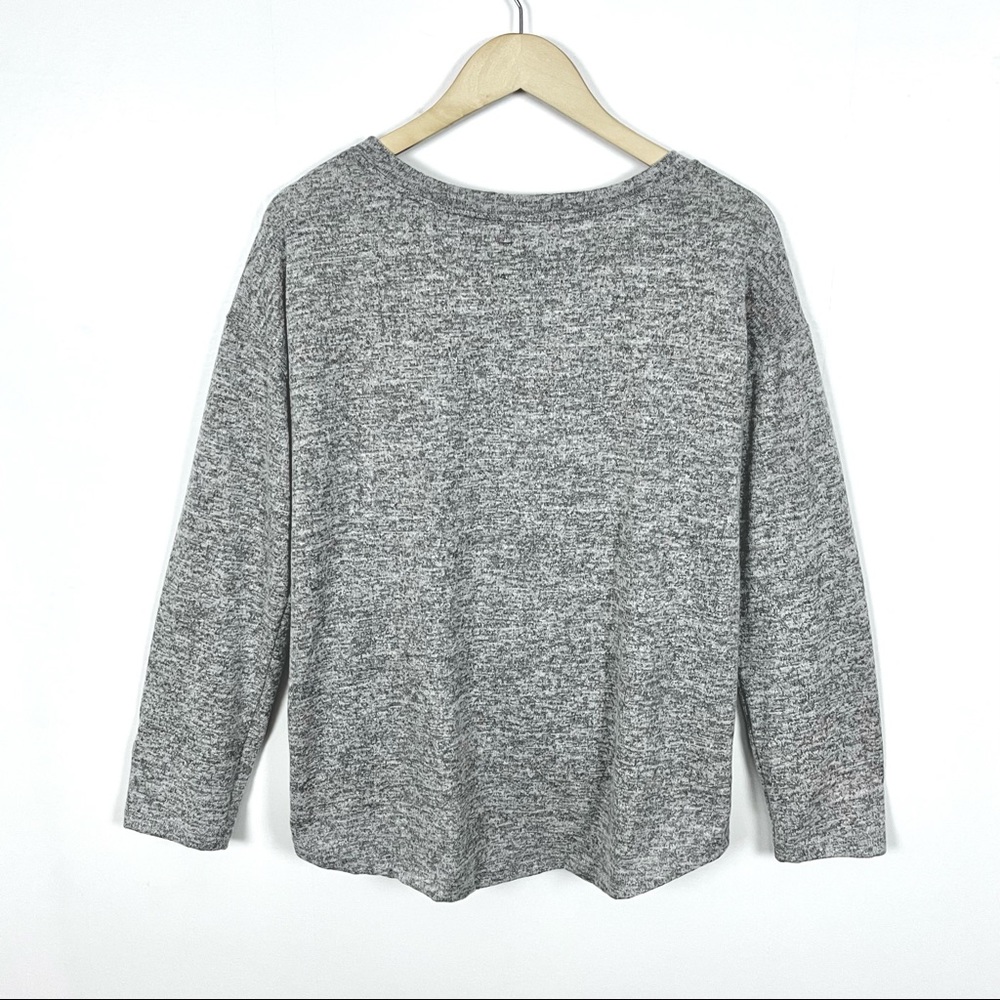 NWOT Rags & Couture Hacci Tie-Twist Knotted Front Long Sleeve Knit Top - Picture 9 of 16